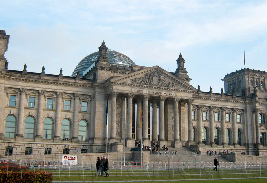 Рейхстаг Reichstag в Берлине