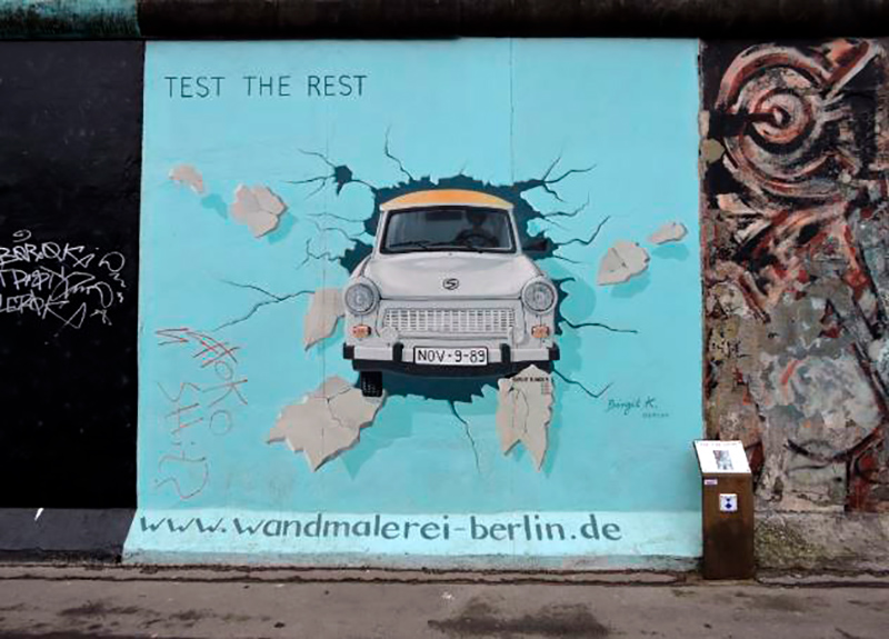 Достопримечательность Берлина - Берлинская стена