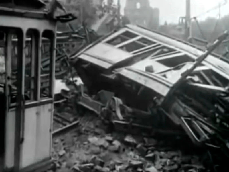 Уничтожение Дрездена бомбардировками в феврале 1945